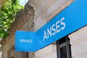 ANSES y Milei confirman el cierre de inscripciones para los vouchers educativos